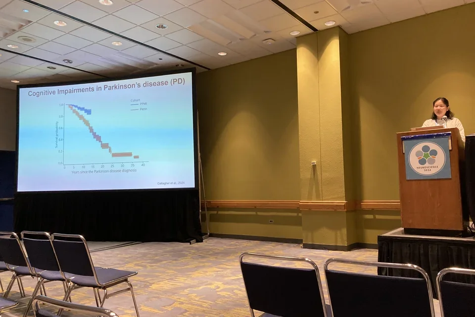 Dr. Aye Theint Theint presenting her research at SFN in 2024.